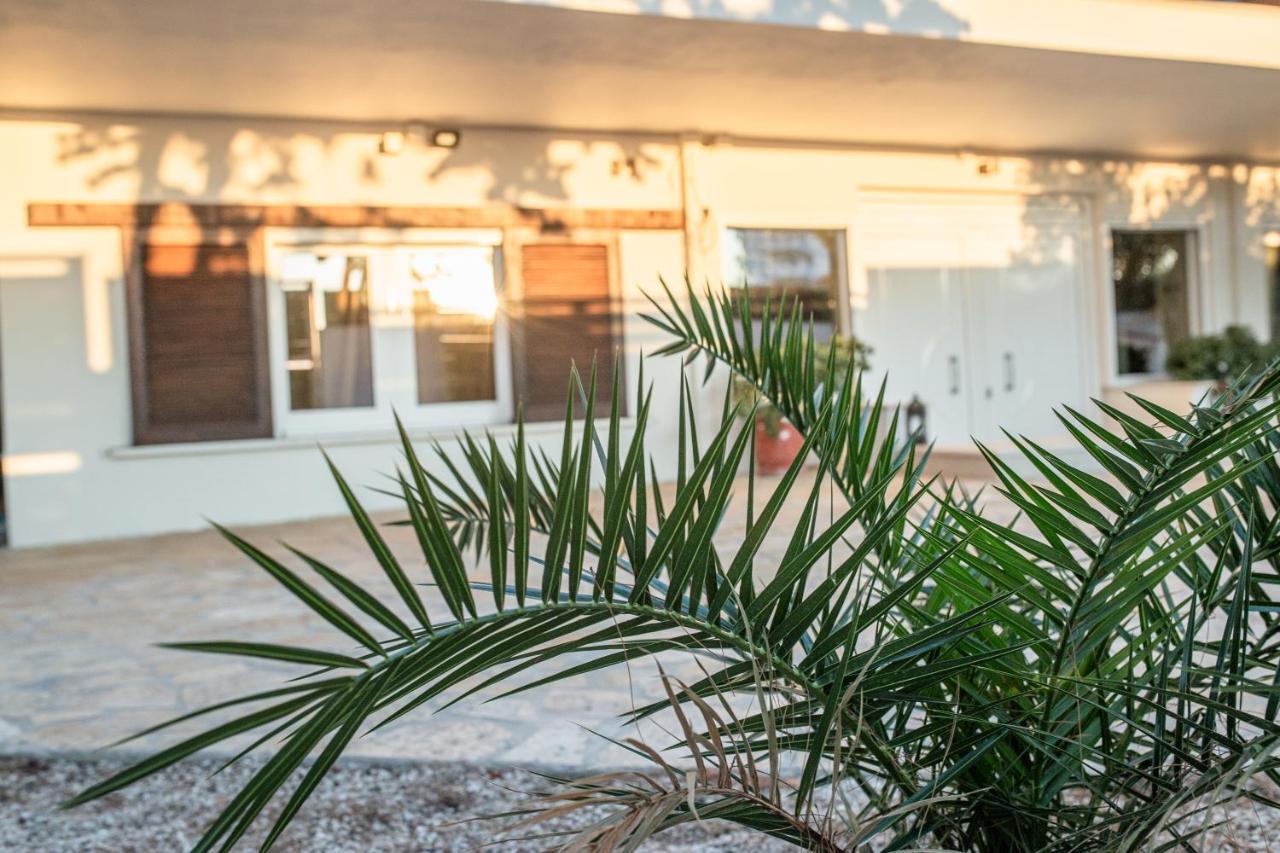 Rafia Loft Loutraki, Garden & Pool Table - Beach Εξωτερικό φωτογραφία